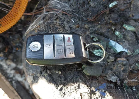 2016 Kia Sedona Ex из США, поврежденный, VIN KNDMC5C12G6107519